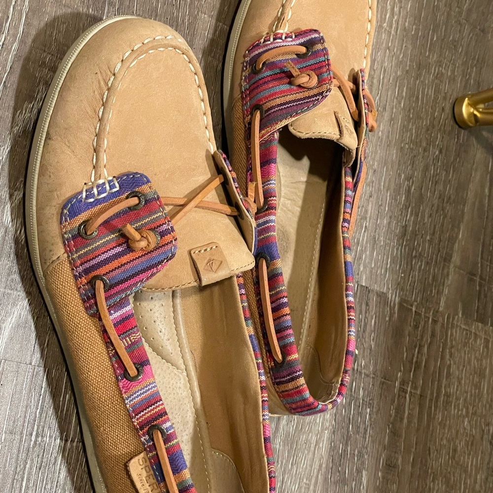 Sperry Topsider In Tan With Multicolor Detail - image 2
